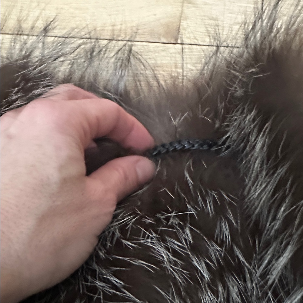 Cropped Real Fox Fur Vest - Picture 3 of 6